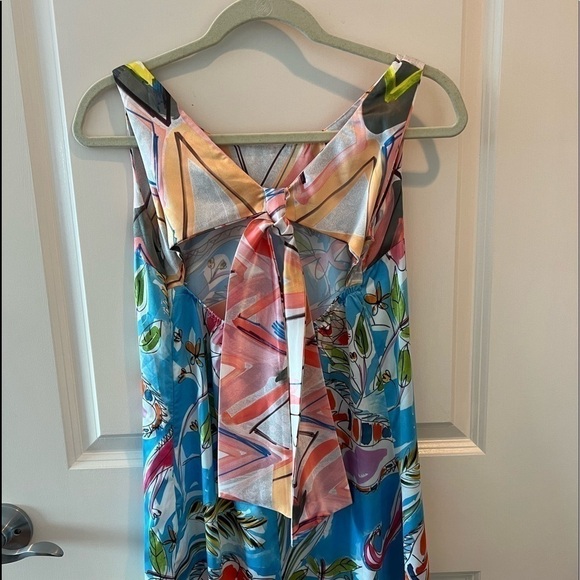 Save The Queen Dress Size XS - Picture 5 of 16